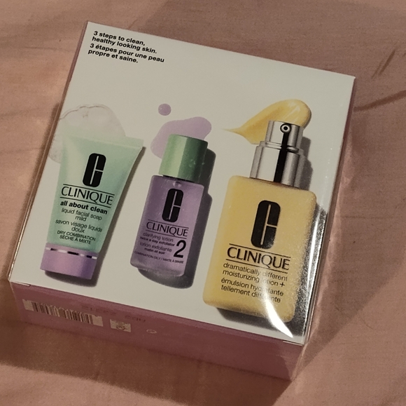 Clinique Other - NEW!! CLINIQUE Skincare 3-Step Set